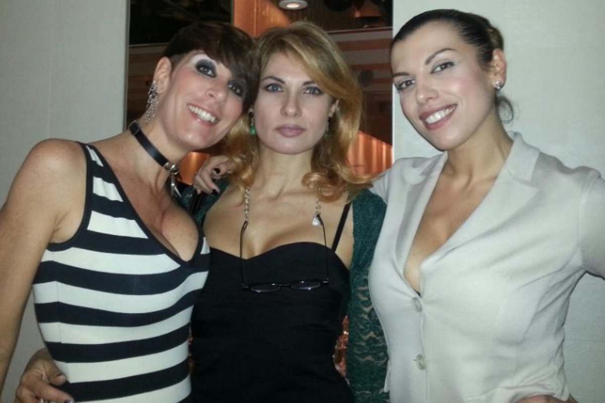 Nadia Bengala con amiche